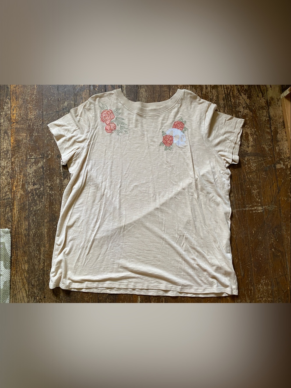 Torrid Embroidered Floral Skull Beige Tee Size 2X